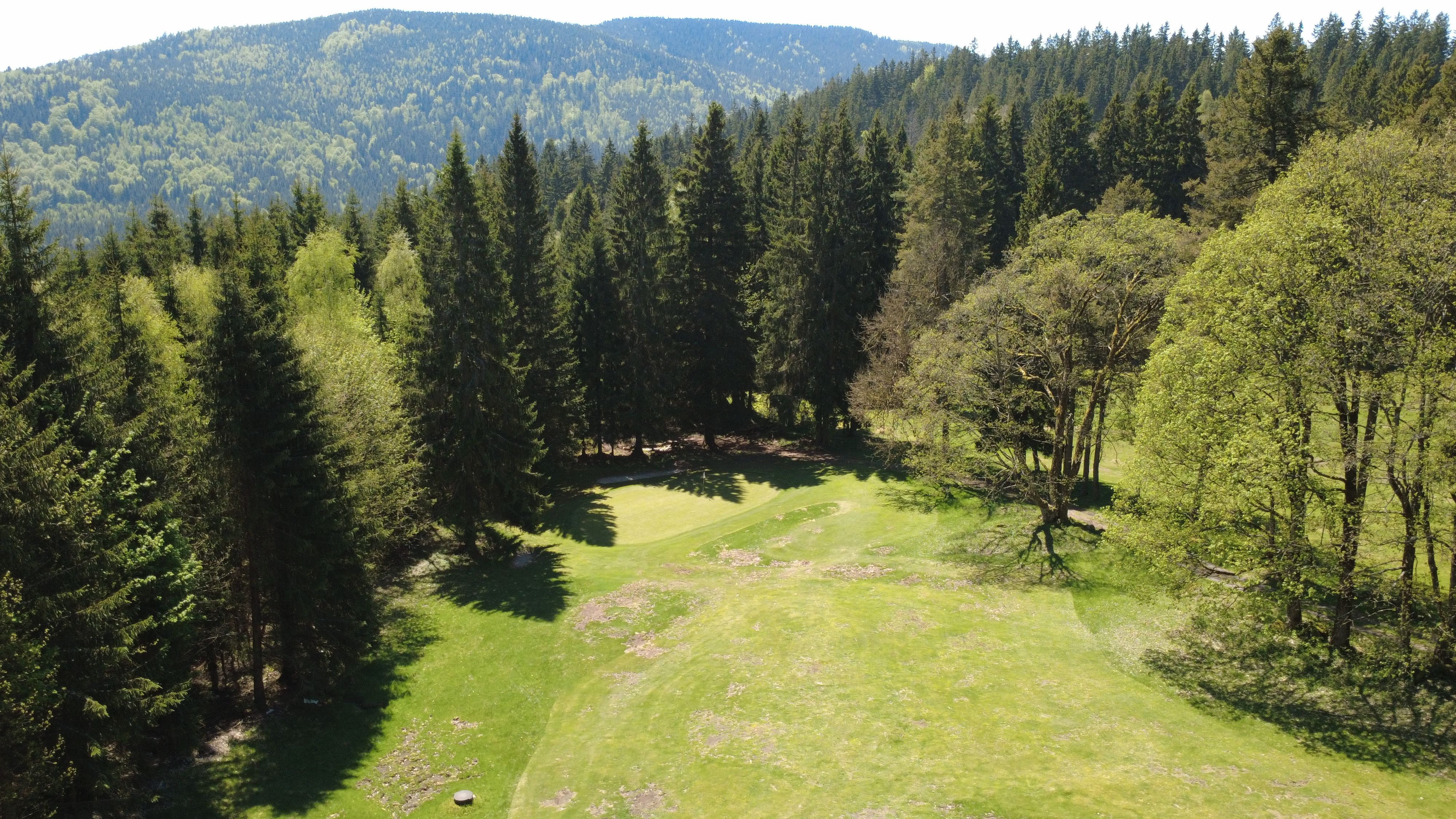 Zázemí golfového klubu a klubovna